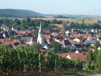 A view of Kürnbach from the vineyard on the hill